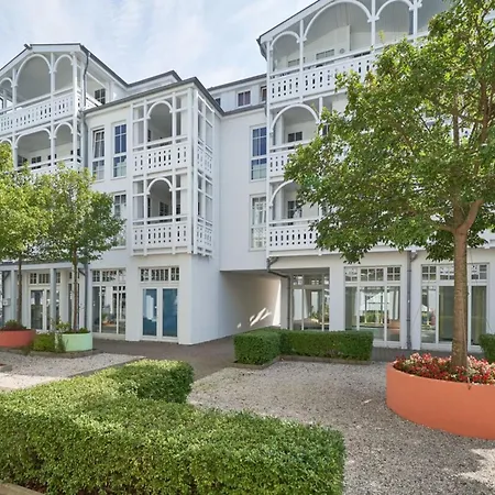 Moderne Mit Balkon Strandnah Im Seepark * Sellin (Rugen)